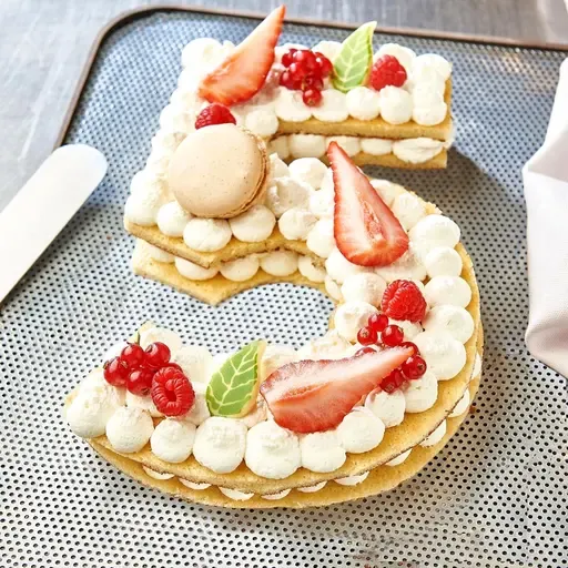 AUCHAN LE TRAITEUR Chiffre 5 Number cake fruits rouges