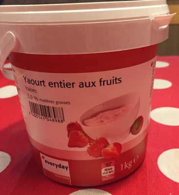 Yaourt entier aux fraises