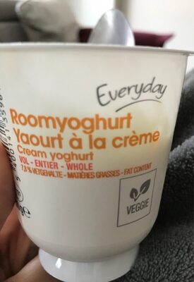 Image descriptive de Yaourt à la crème