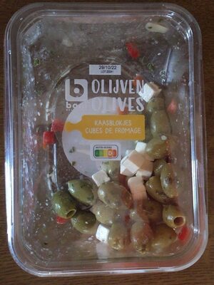 Olives aux cubes de fromages